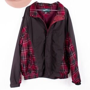90’s Stylish Men's Black and Red Plaid Golf Jacket